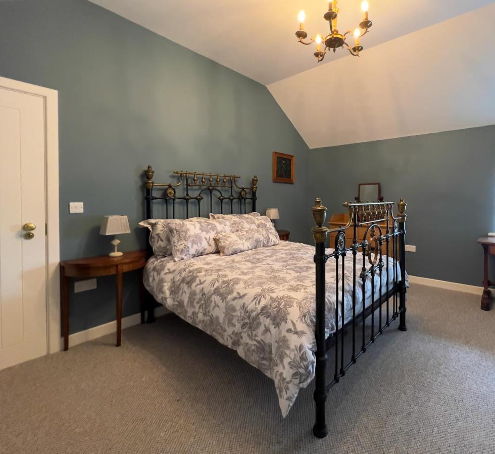 Converted Victorian Coach House With Hot Tub Stewartstown Exterior foto